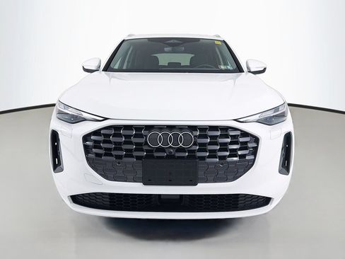 Used 2025 Audi Q5 Premium AWD/4WD image 2