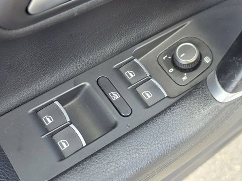 Used 2017 Volkswagen CC Sport FWD image 16
