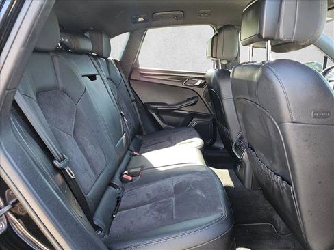 Used 2019 Porsche Macan AWD/4WD image 21