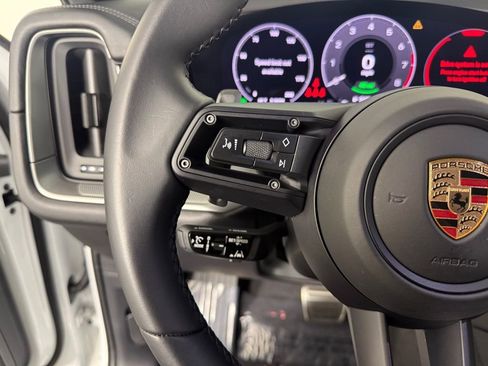 Certified 2024 Porsche Cayenne S image 27