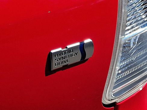 Used 2017 Toyota Prius V Two image 30