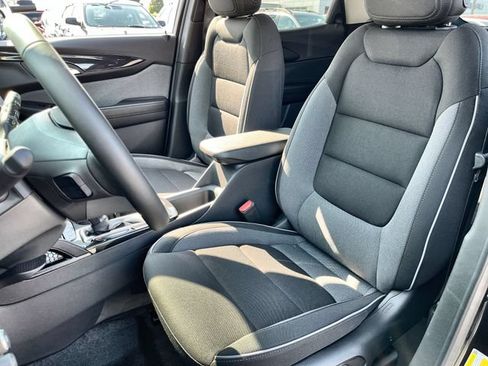 New 2026 Chevrolet TrailBlazer LT w/ Convenience Package AWD/4WD image 14