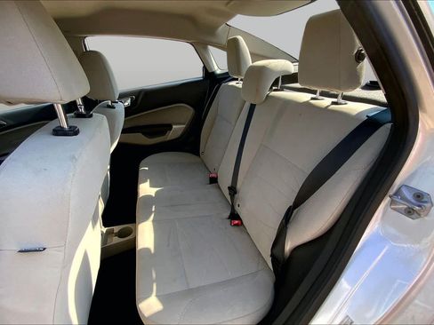 Used 2014 Ford Fiesta SE FWD image 17