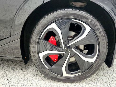 Used 2022 Kia EV6 GT-Line w/ GT-Line Suede Seat Package image 9