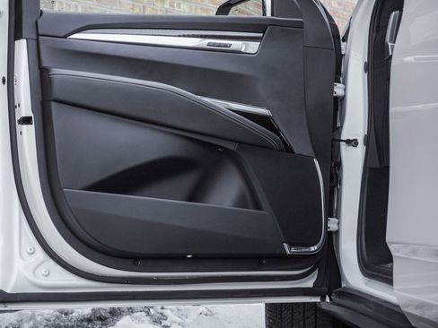 Used 2025 Cadillac Escalade Premium Luxury Platinum w/ LPO, Floor Liner Package image 28