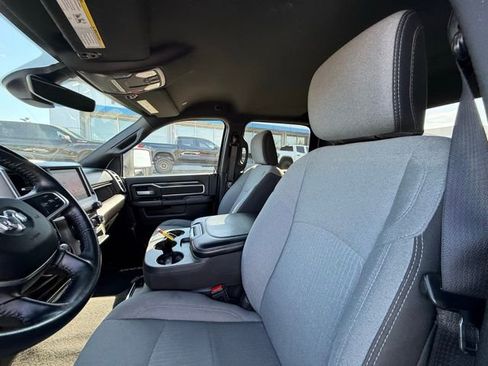 Used 2024 RAM 2500 Big Horn AWD/4WD image 12
