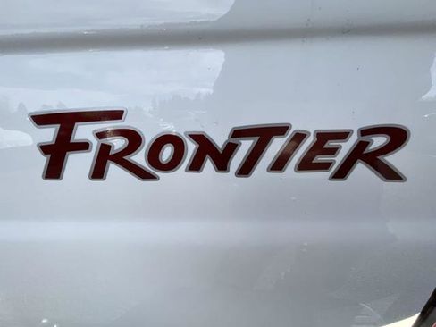 Used 1998 Nissan Frontier XE image 23