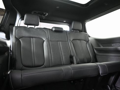 New 2026 Jeep Grand Wagoneer Limited image 17