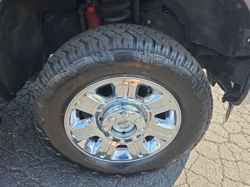 Used 2012 Ford F350 Lariat w/ Chrome Pkg AWD/4WD image 16