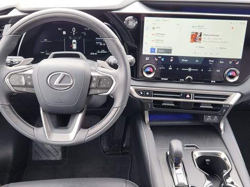 Certified 2025 Lexus RX 350 Premium Plus image 33