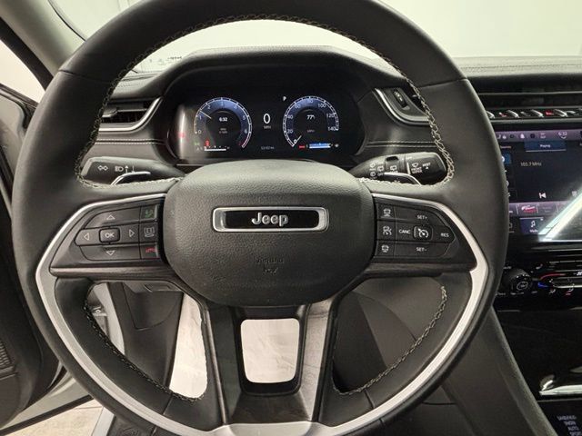 Used 2024 Jeep Grand Cherokee L Limited AWD/4WD image 23