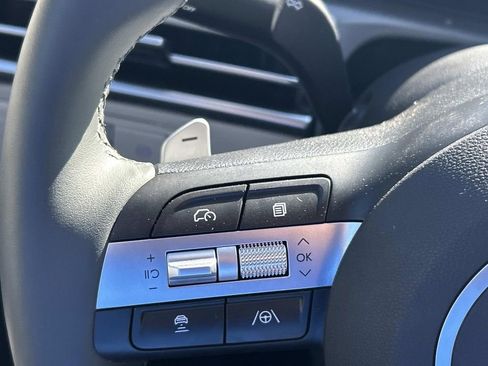 Used 2025 Hyundai Tucson Limited AWD/4WD image 36