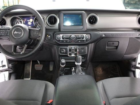 Used 2022 Jeep Wrangler Unlimited Sport AWD/4WD image 7
