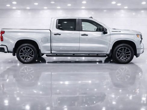 Used 2024 Chevrolet Silverado 1500 Custom image 6