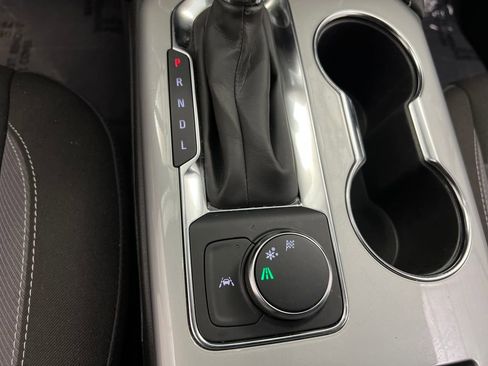 Used 2025 Chevrolet Blazer LT image 40