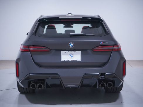 New 2026 BMW M5 Touring image 5