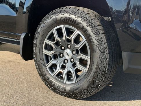 Used 2024 Chevrolet Colorado Z71 w/ Z71 Convenience Package 2 image 26