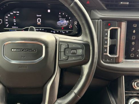 Used 2023 GMC Yukon XL Denali Ultimate image 20