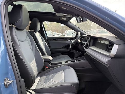 New 2026 Volkswagen Tiguan SE R-Line image 20