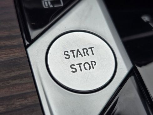 New 2026 BMW X5 xDrive50e w/ M Sport Package image 53