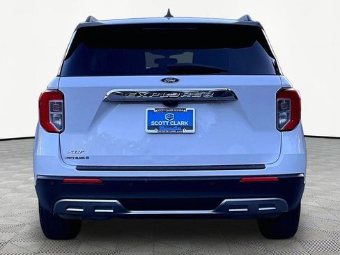 Used 2024 Ford Explorer XLT w/ Equipment Group 202A RWD image 6