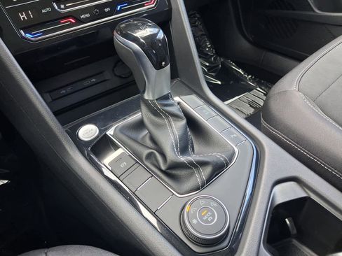 New 2026 Volkswagen Taos SE AWD/4WD image 18