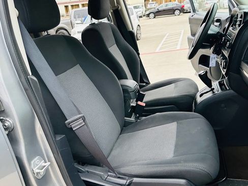 Used 2016 Jeep Patriot Sport w/ Power Value Group image 21