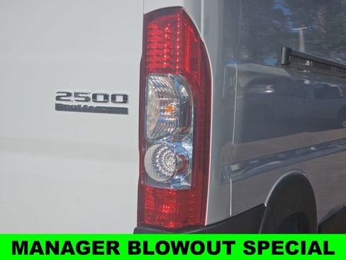 New 2026 RAM ProMaster 2500 w/ Convenience Group FWD image 39