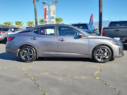 Used 2025 Nissan Sentra SV w/ Trunk Package image 27