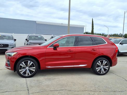 Used 2023 Volvo XC60 B5 Plus AWD/4WD image 4