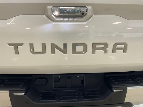 Used 2024 Toyota Tundra Capstone AWD/4WD image 23