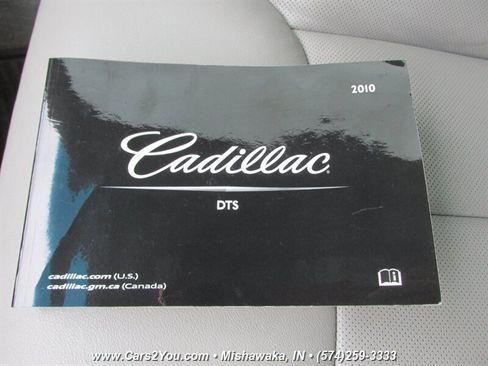 Used 2010 Cadillac DTS Luxury image 40