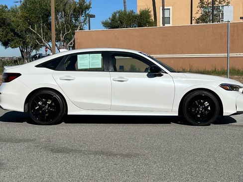 Used 2025 Honda Civic Sport image 3