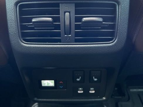 Used 2024 Nissan Rogue Platinum w/ Platinum Premium Package image 19