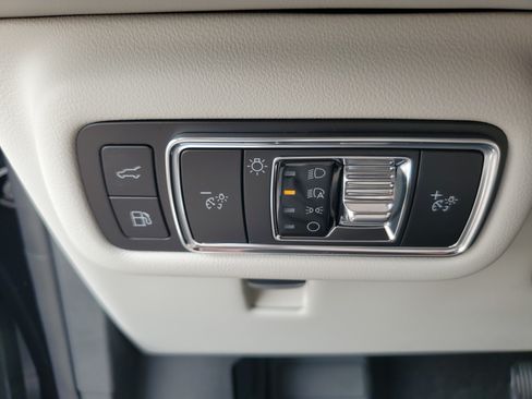 New 2026 Lincoln Nautilus Reserve AWD/4WD image 14