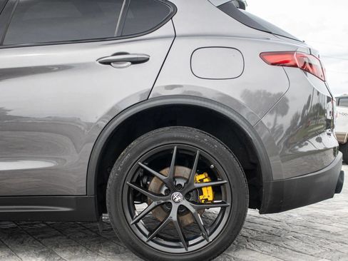 Used 2019 Alfa Romeo Stelvio w/ Nero Edizione RWD image 13