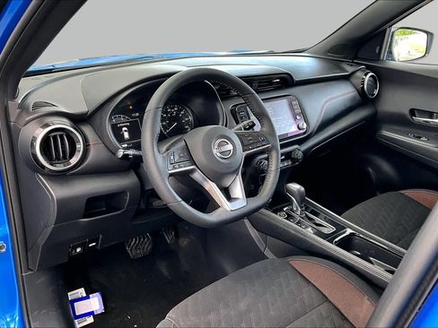 Certified 2023 Nissan Kicks SR FWD image 17