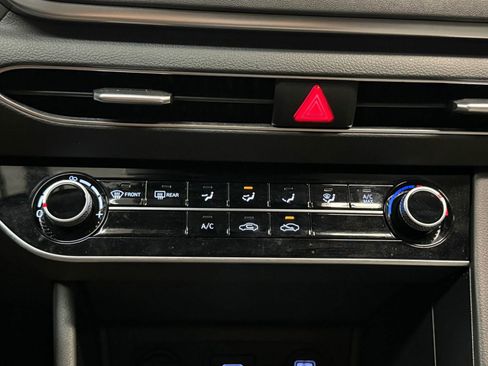 Used 2022 Hyundai Sonata SE w/ Cargo Package image 32