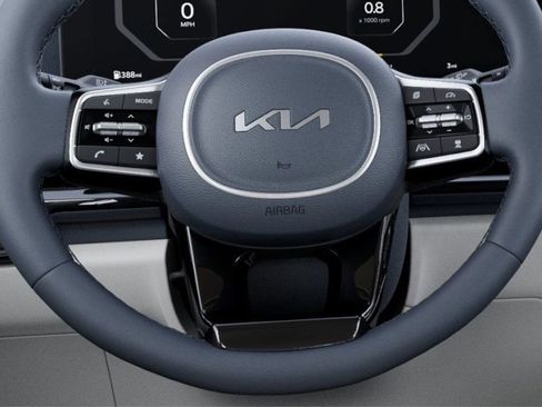 New 2025 Kia Carnival SX Prestige FWD image 23
