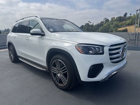 Certified 2026 Mercedes-Benz GLS 450 4MATIC image 3