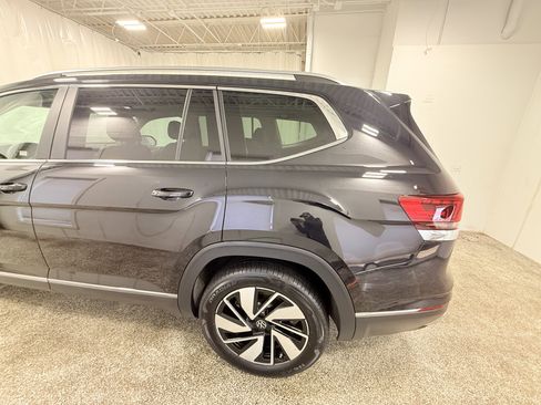 Used 2025 Volkswagen Atlas SEL image 4