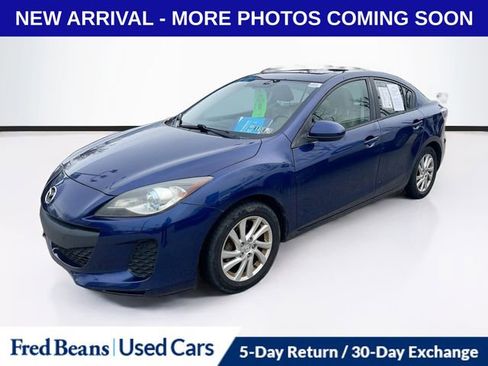 Used 2012 MAZDA MAZDA3 i Grand Touring w/ Tech Pkg image 3