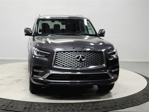 Used 2024 INFINITI QX80 Luxe image 2