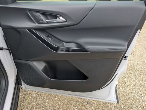 New 2026 Chevrolet Equinox LT image 32