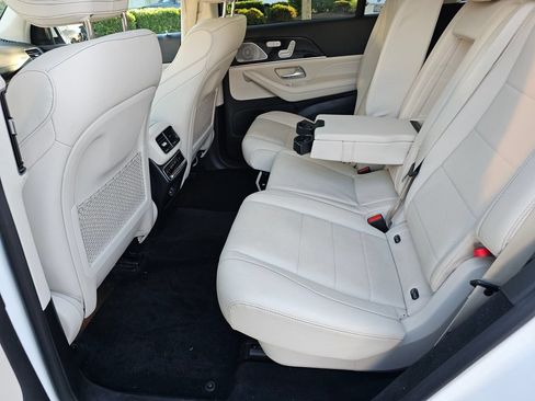 Used 2022 Mercedes-Benz GLS 450 4MATIC image 22