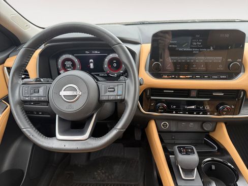 Used 2023 Nissan Rogue Platinum AWD/4WD image 13