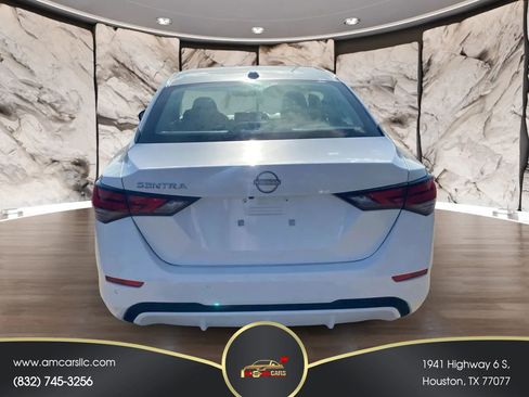 Used 2025 Nissan Sentra SV w/ SV Premium Package FWD image 2