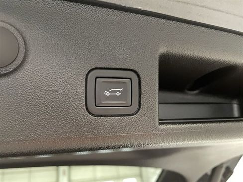 Certified 2023 Chevrolet Equinox LT image 16