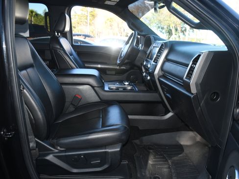 Used 2021 Ford Expedition Max XLT image 22