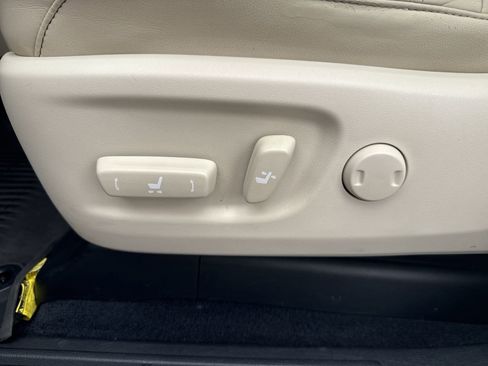 Used 2023 Lexus GX 460 Premium image 14